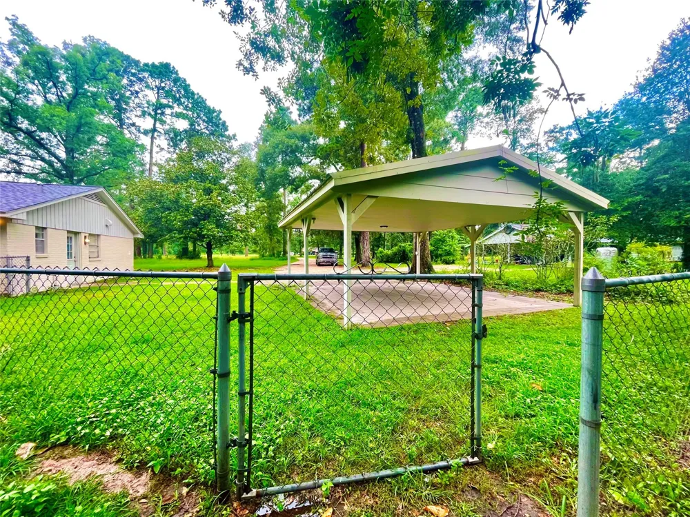 14733 Calhoun Main House Road Conroe, TX 77302