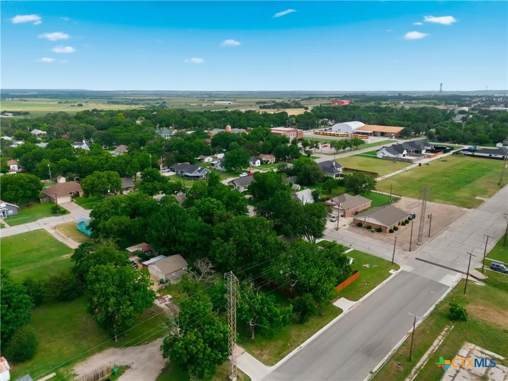 703 Reagan Street West, TX 76691