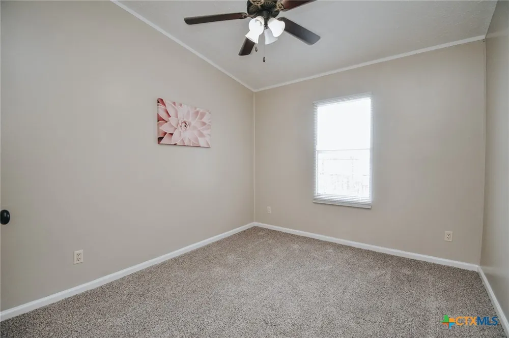 807 E Mesquite Lane Victoria, TX 77901