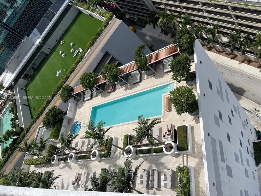 1300 Brickell Bay Dr #2010 Miami, FL 33131