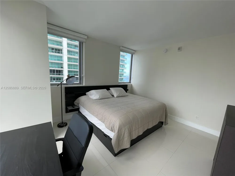 1300 Brickell Bay Dr #2010 Miami, FL 33131