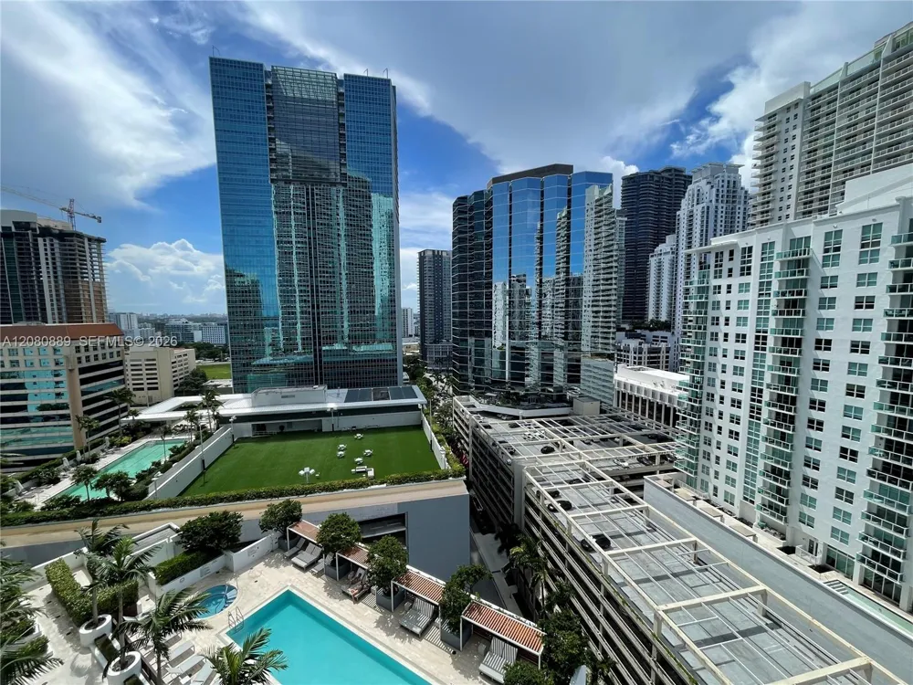 1300 Brickell Bay Dr #2010 Miami, FL 33131