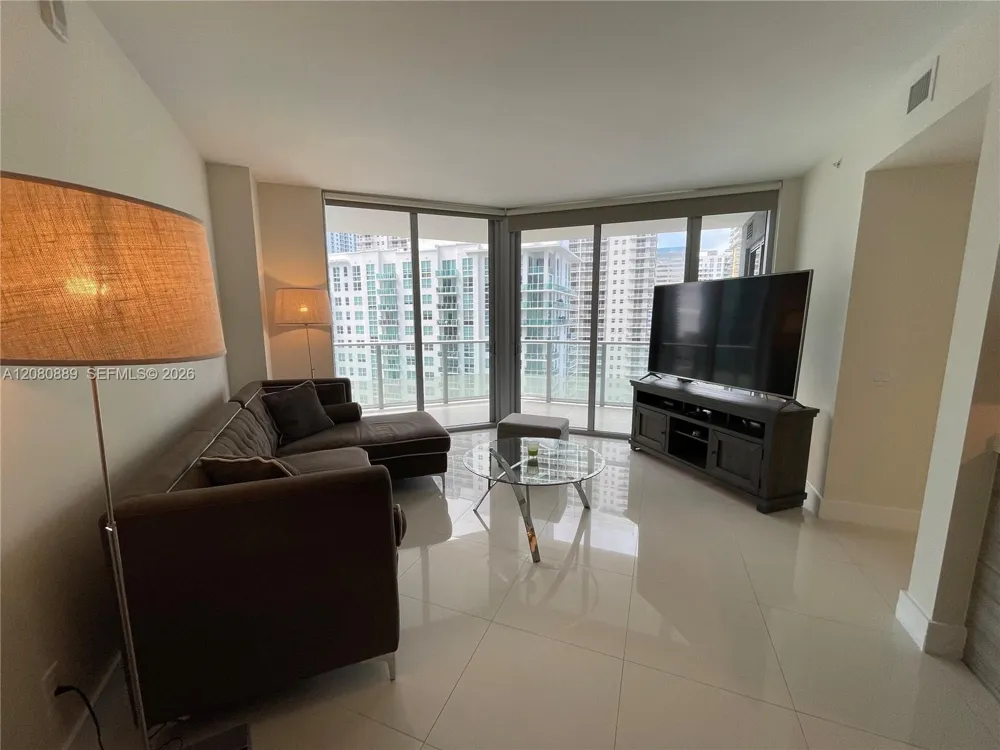 1300 Brickell Bay Dr #2010 Miami, FL 33131