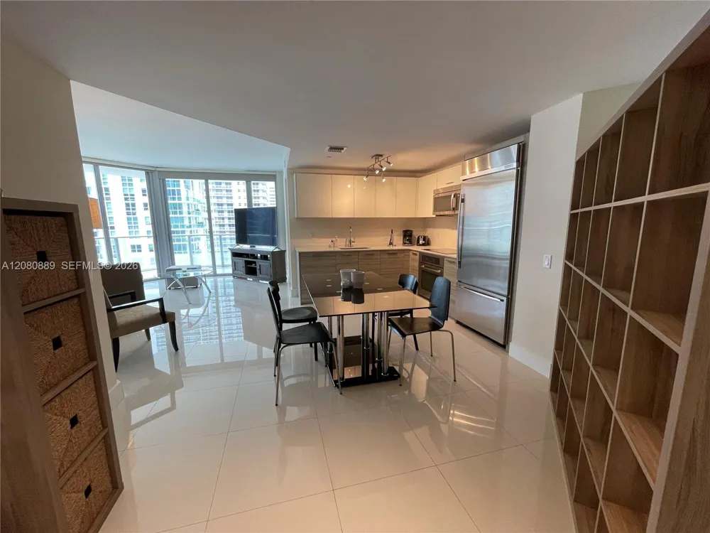 1300 Brickell Bay Dr #2010 Miami, FL 33131