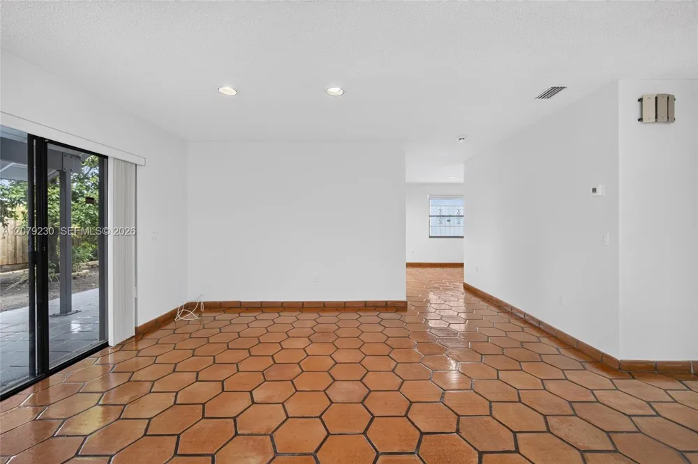 6328 SW 127th Pl Miami, FL 33183