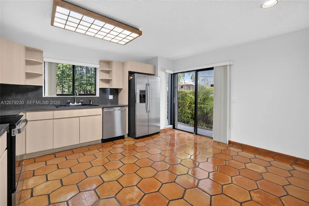 6328 SW 127th Pl Miami, FL 33183