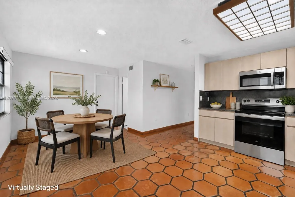 6328 SW 127th Pl Miami, FL 33183