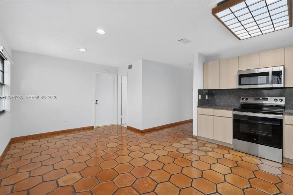 6328 SW 127th Pl Miami, FL 33183