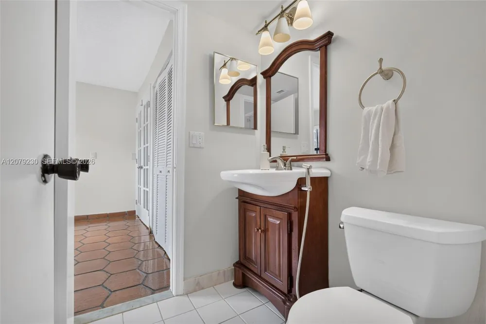 6328 SW 127th Pl Miami, FL 33183