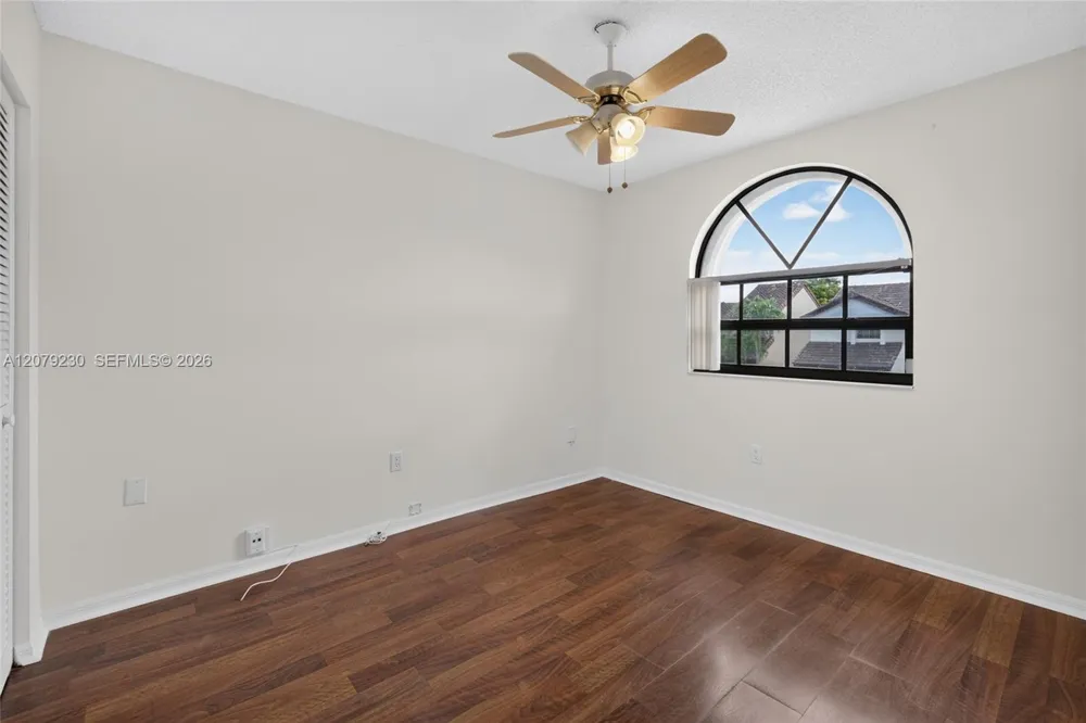 6328 SW 127th Pl Miami, FL 33183