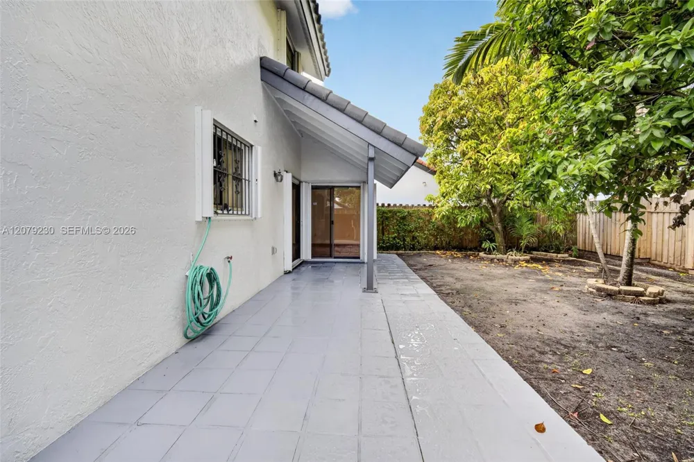 6328 SW 127th Pl Miami, FL 33183