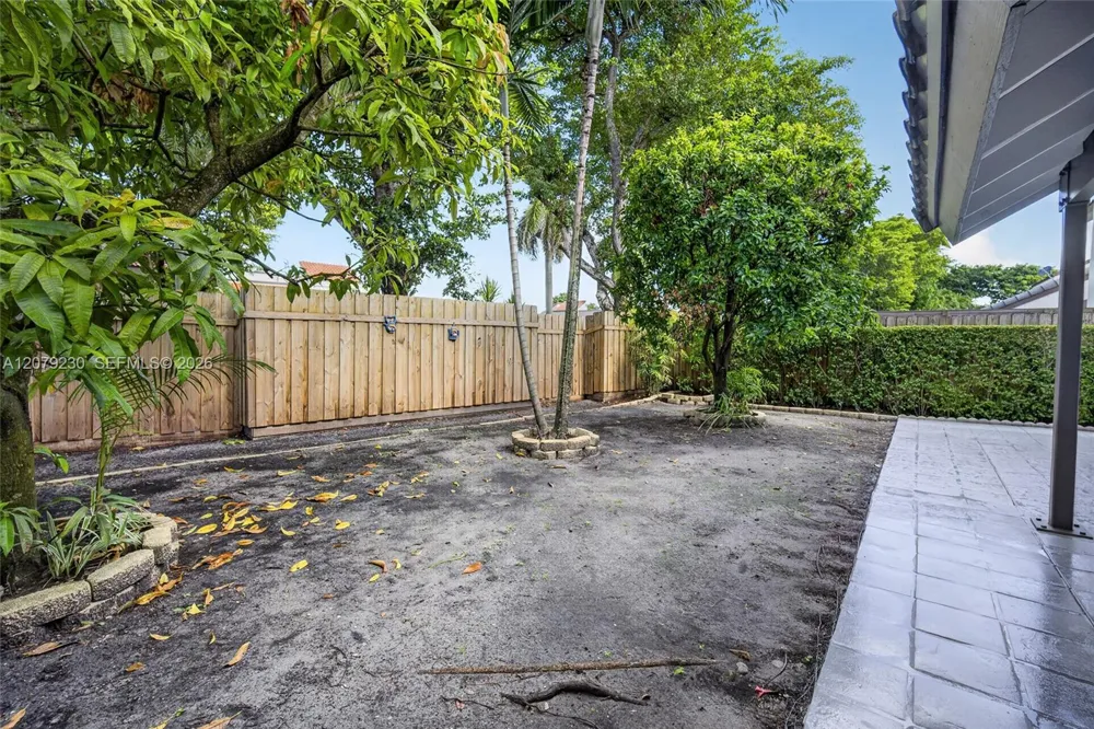 6328 SW 127th Pl Miami, FL 33183