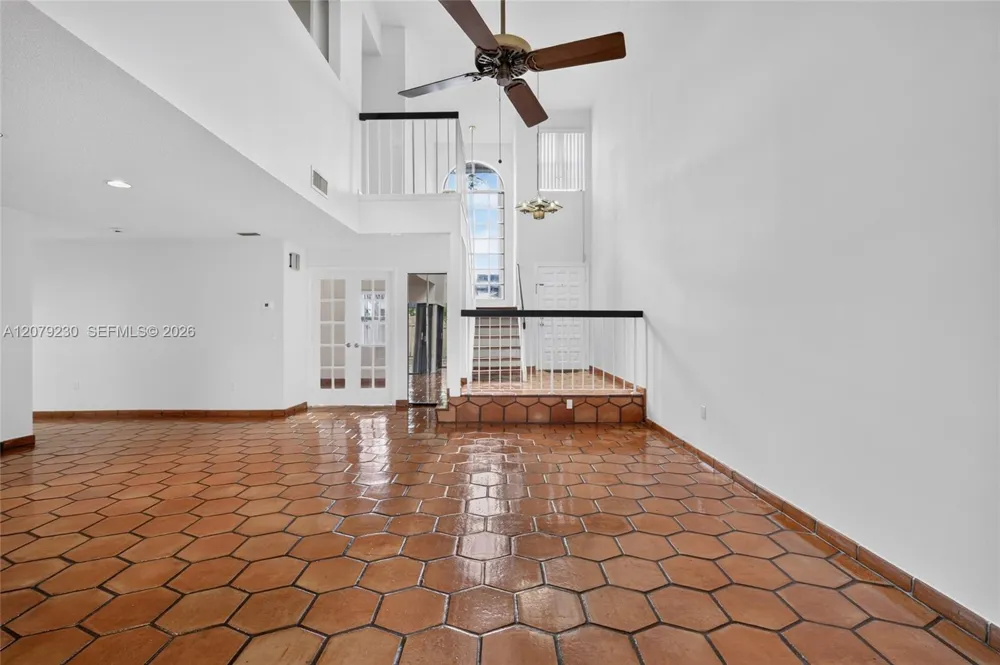 6328 SW 127th Pl Miami, FL 33183