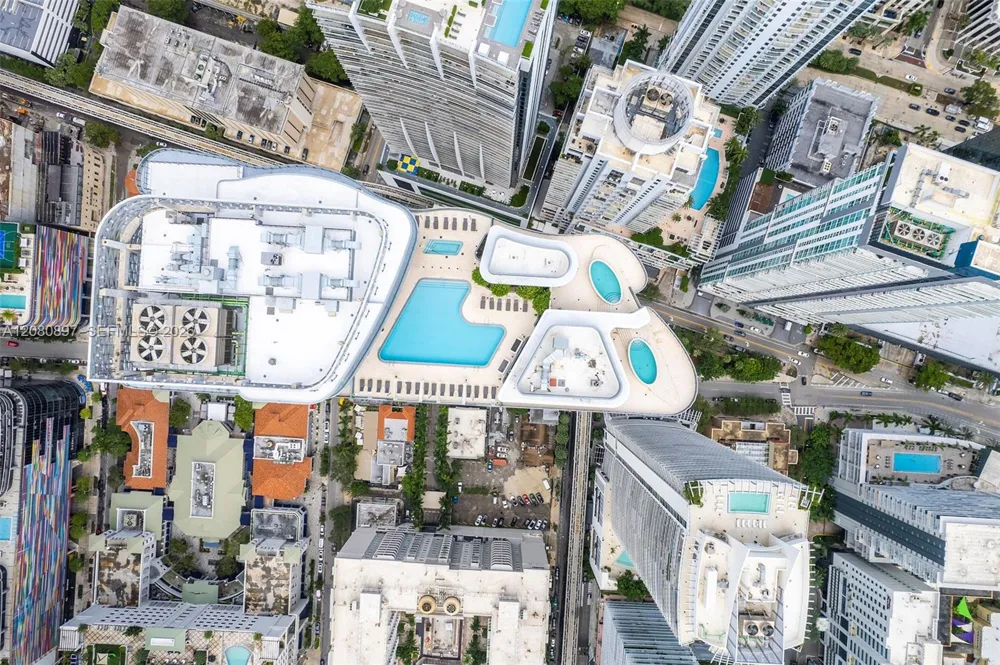1000 Brickell Plz #PH5307 Miami, FL 33131