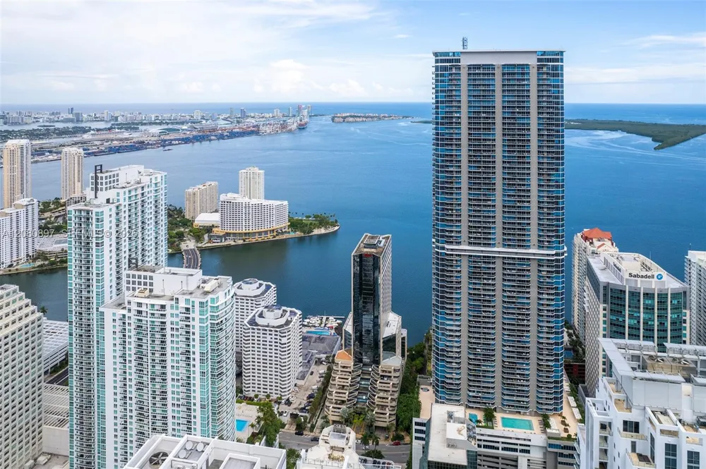 1000 Brickell Plz #PH5307 Miami, FL 33131