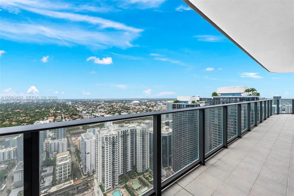 1000 Brickell Plz #PH5307 Miami, FL 33131