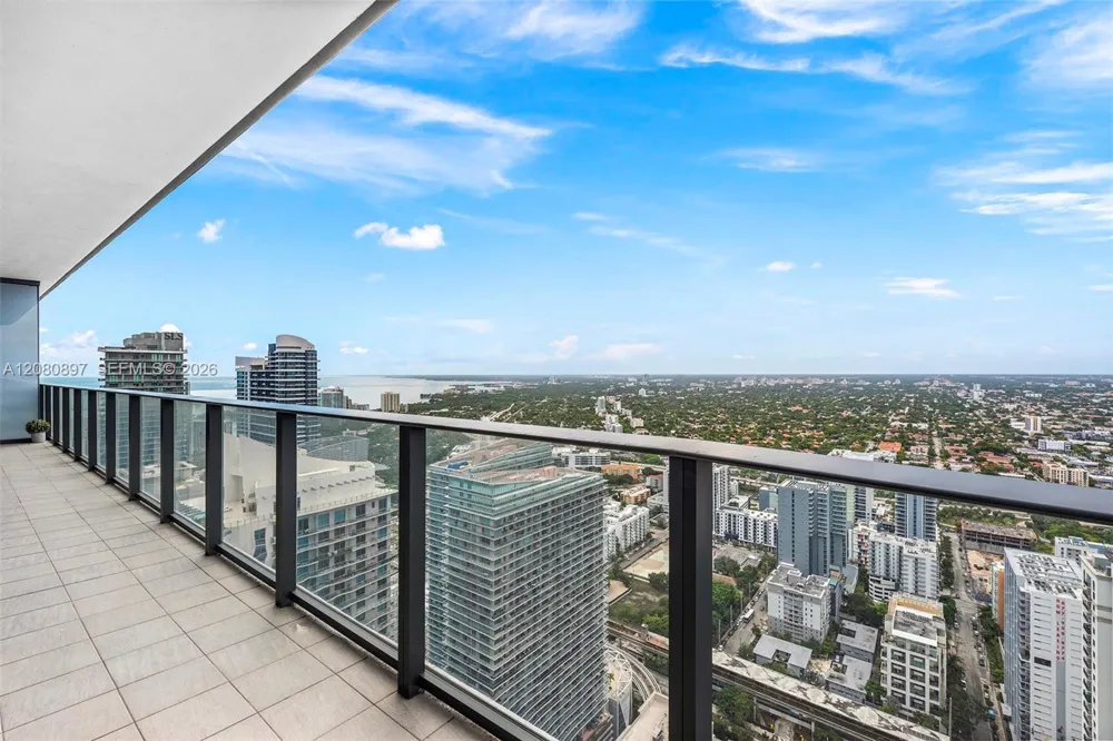 1000 Brickell Plz #PH5307 Miami, FL 33131