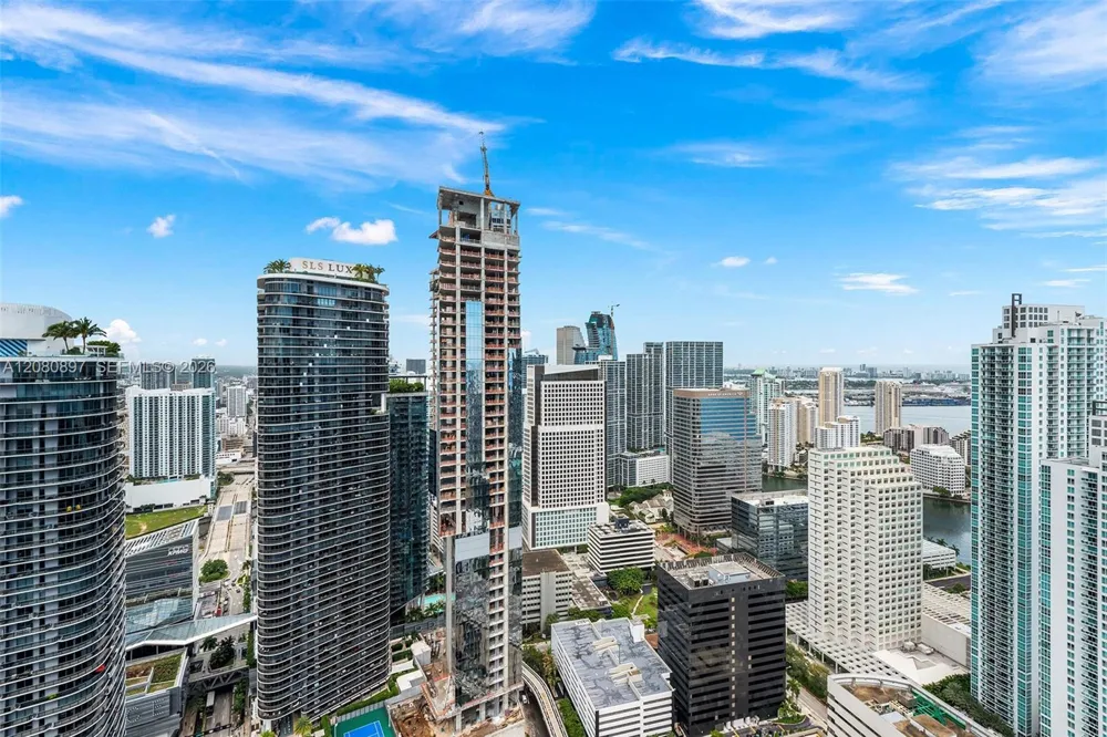 1000 Brickell Plz #PH5307 Miami, FL 33131