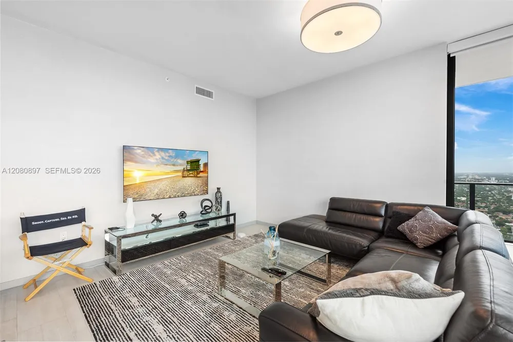 1000 Brickell Plz #PH5307 Miami, FL 33131