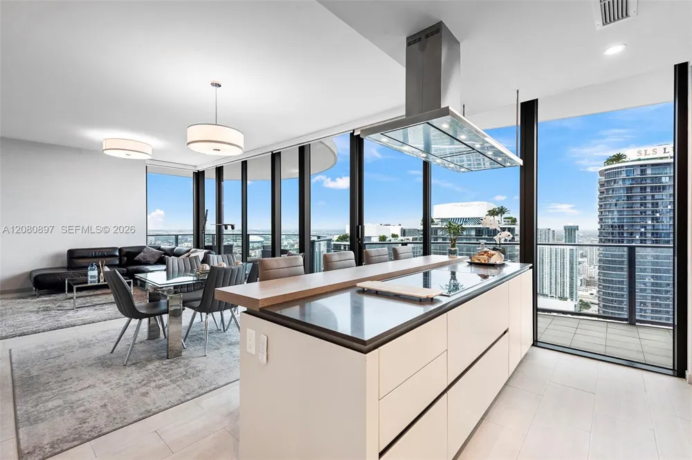 1000 Brickell Plz #PH5307 Miami, FL 33131