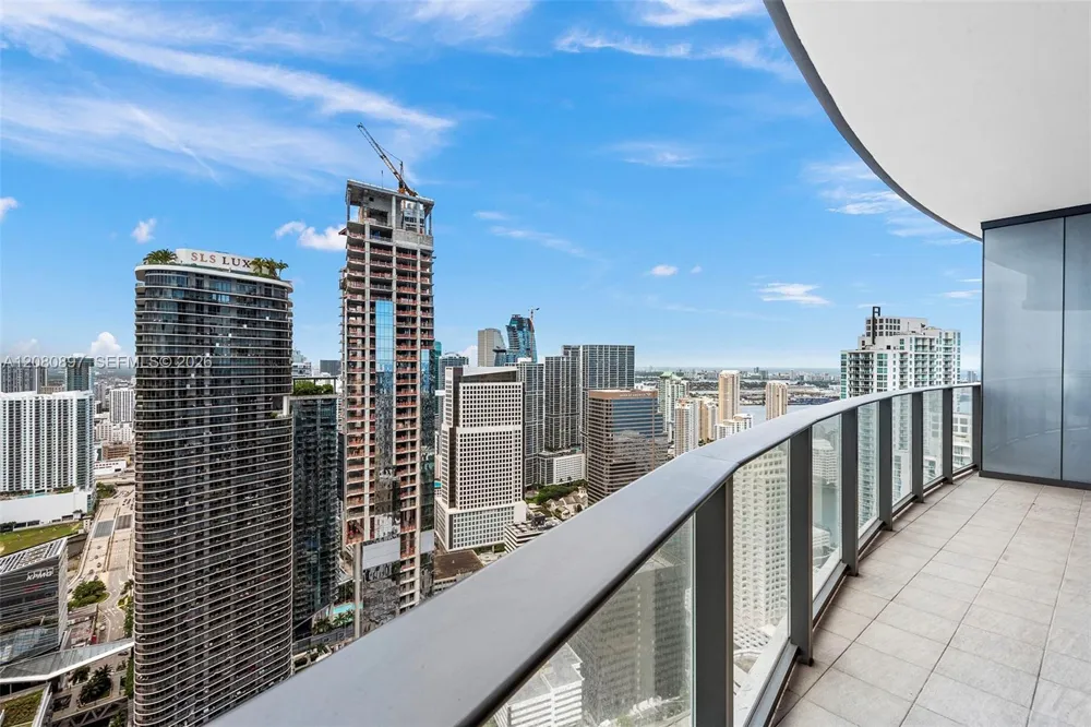 1000 Brickell Plz #PH5307 Miami, FL 33131