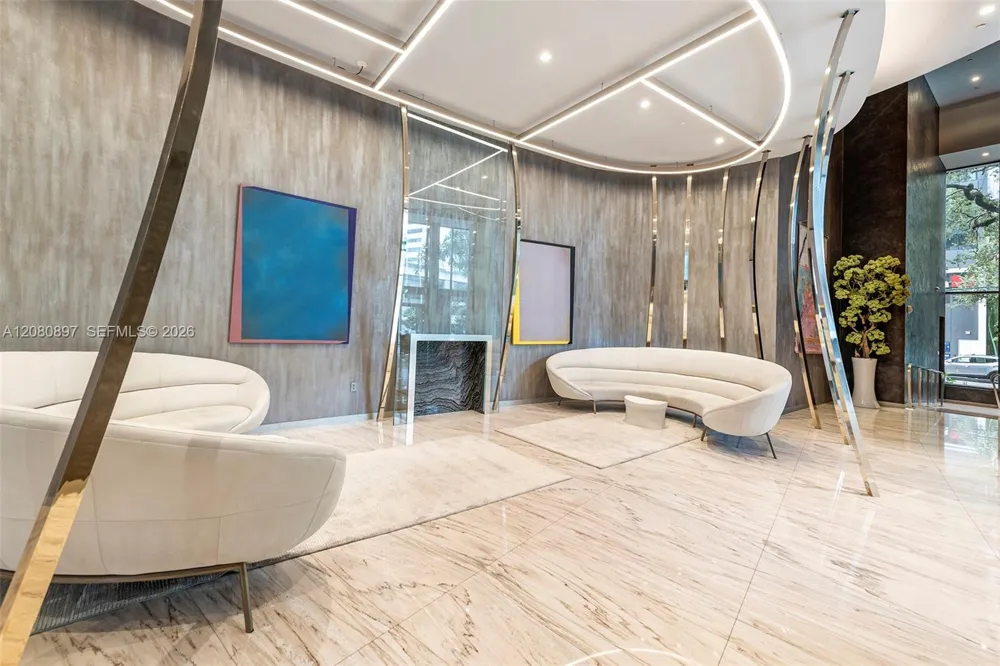 1000 Brickell Plz #PH5307 Miami, FL 33131