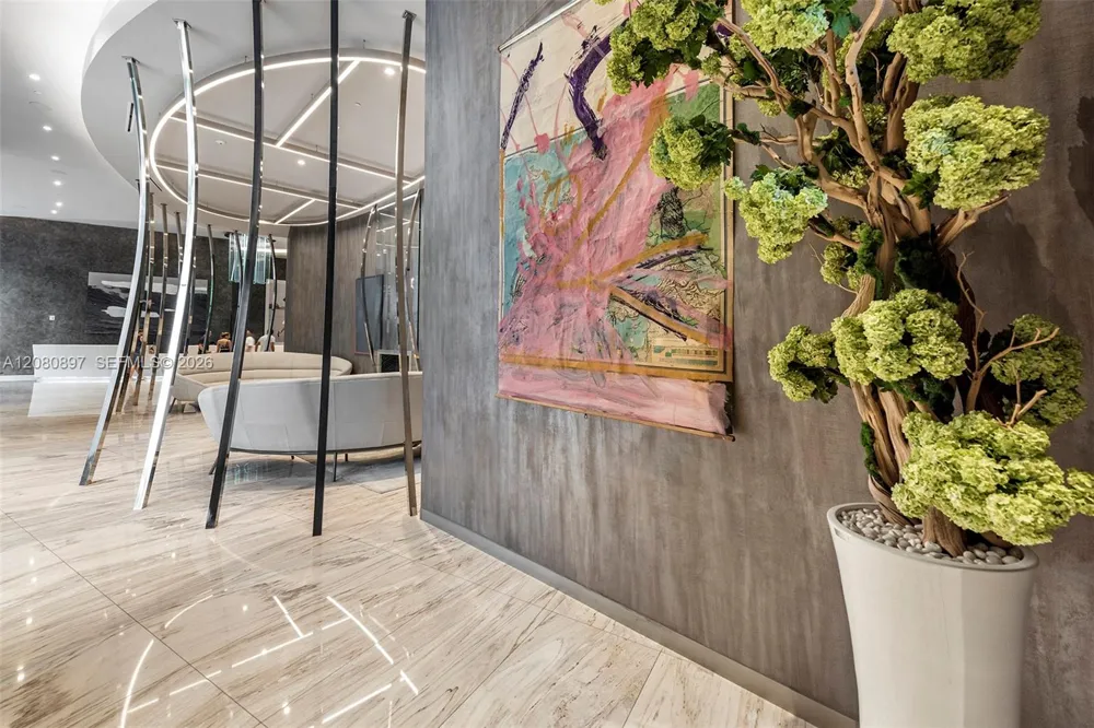 1000 Brickell Plz #PH5307 Miami, FL 33131