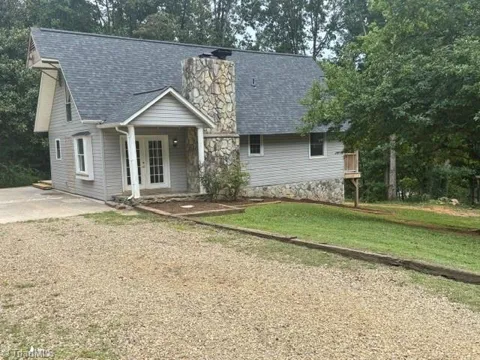 2272 Shoe Road