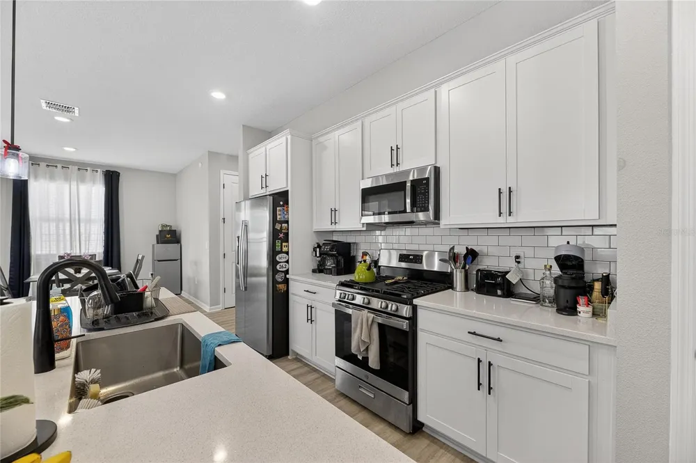 6255 GOLDEN BEACH DRIVE Apollo Beach, FL 33572