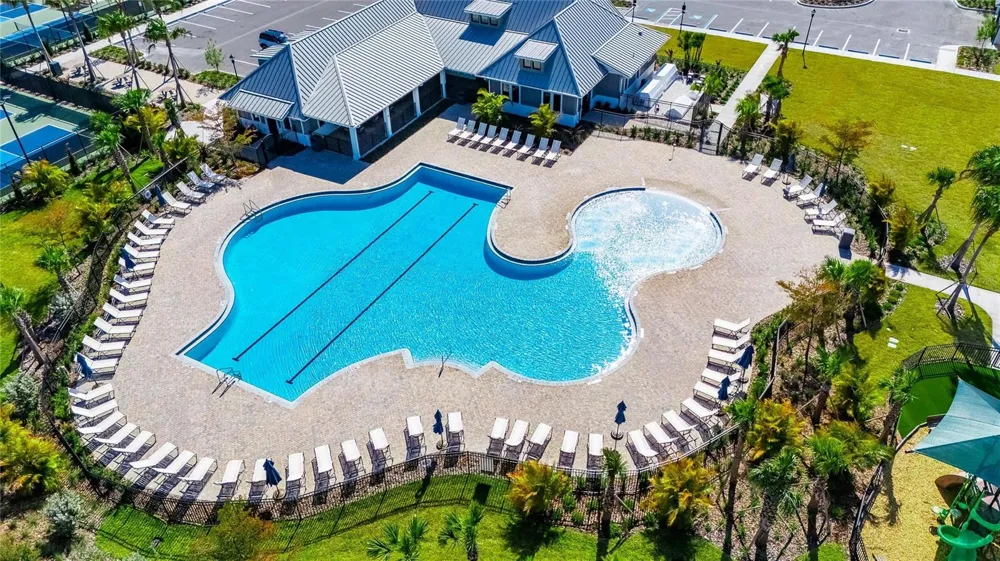 6255 GOLDEN BEACH DRIVE Apollo Beach, FL 33572