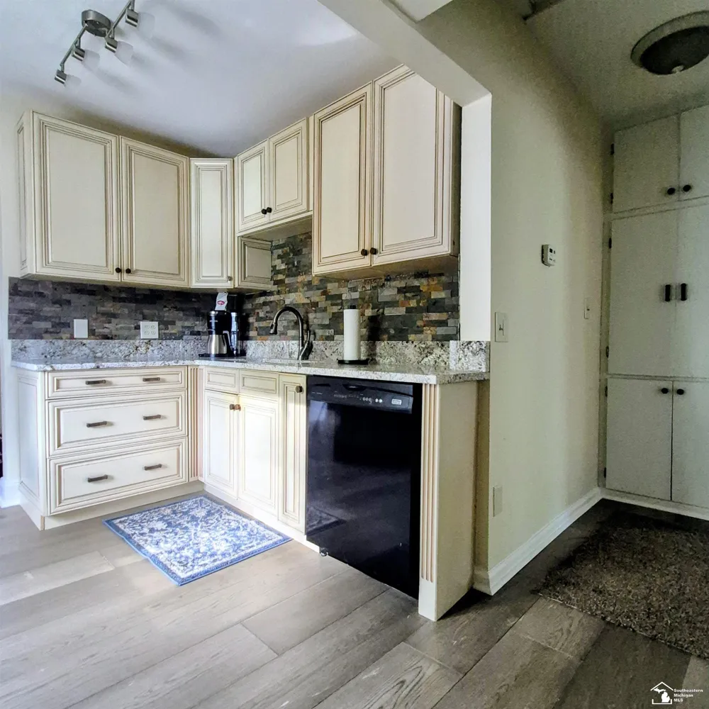 4509 Dixon Road Frenchtown Township, MI 48166