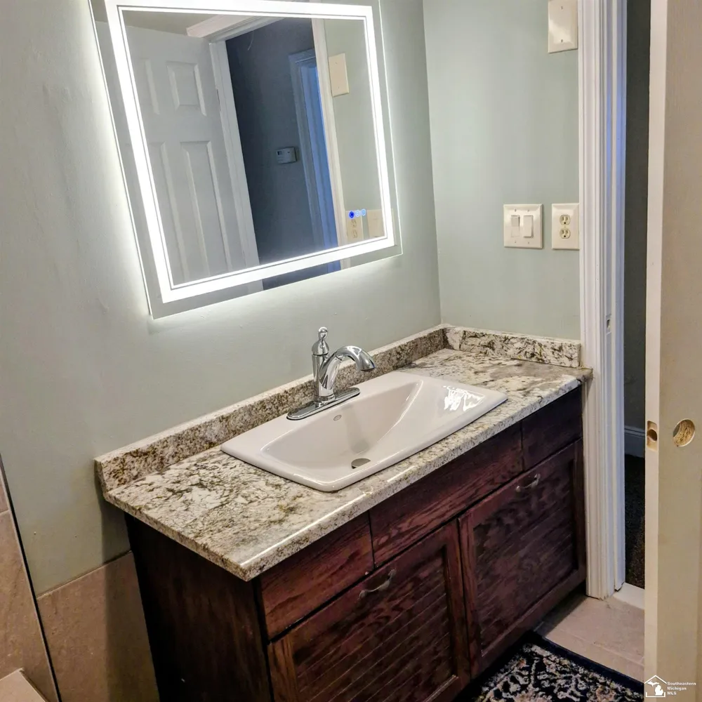 4509 Dixon Road Frenchtown Township, MI 48166