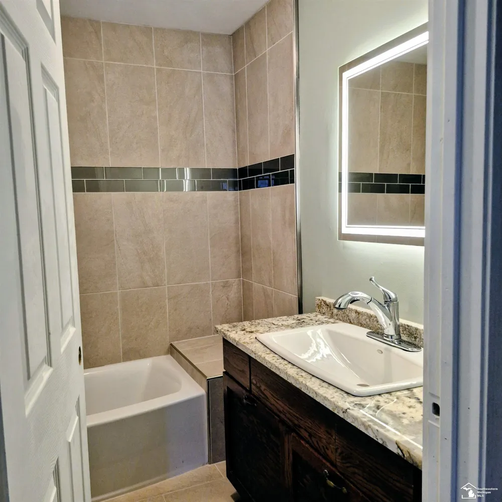 4509 Dixon Road Frenchtown Township, MI 48166