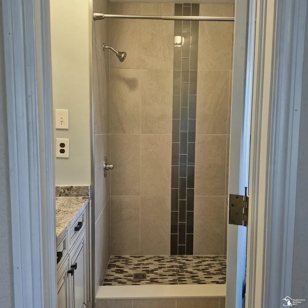 4509 Dixon Road Frenchtown Township, MI 48166