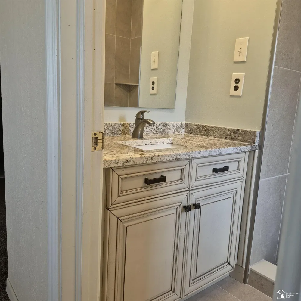 4509 Dixon Road Frenchtown Township, MI 48166