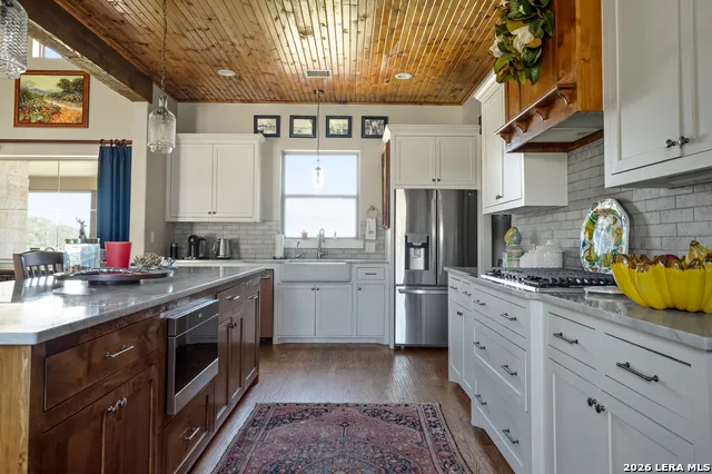283 SOARING EAGLES DR Fredericksburg, TX 78624