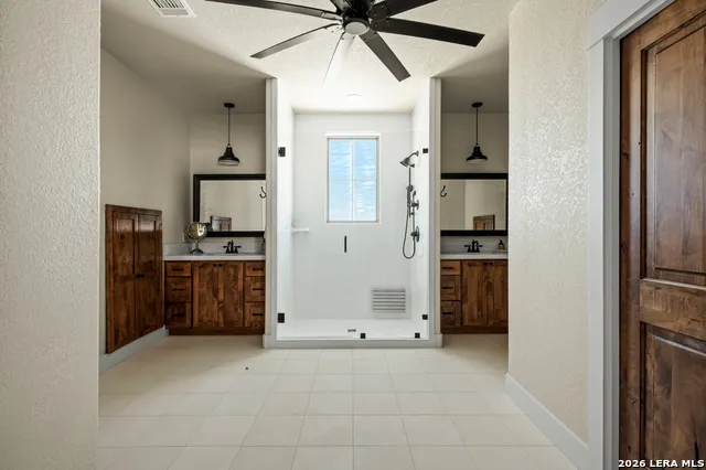 283 SOARING EAGLES DR Fredericksburg, TX 78624