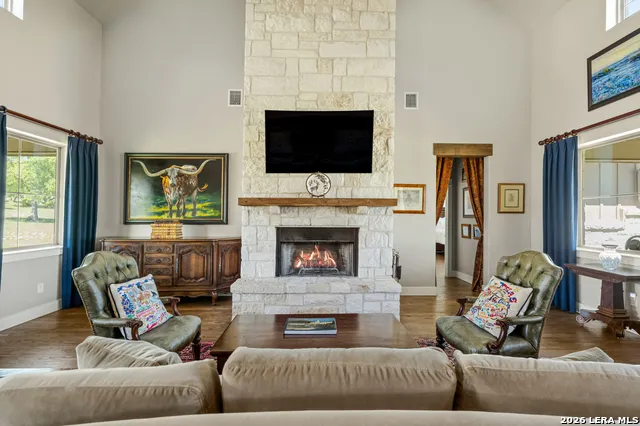 283 SOARING EAGLES DR Fredericksburg, TX 78624