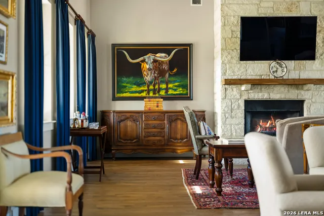 283 SOARING EAGLES DR Fredericksburg, TX 78624