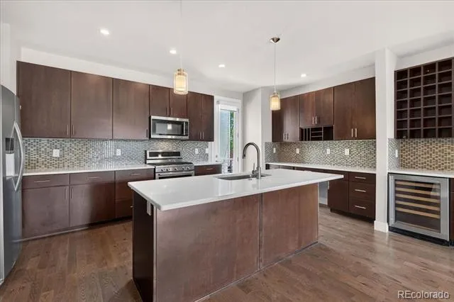 711 E 24th Avenue Denver, CO 80205