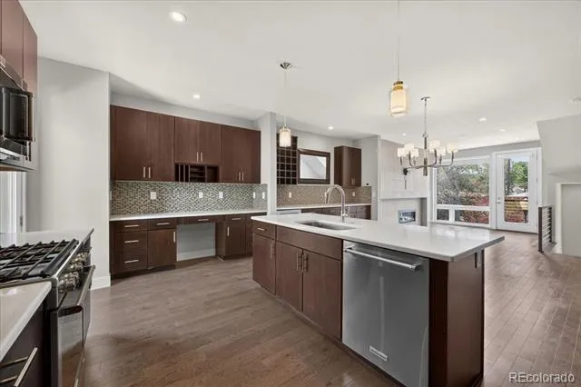 711 E 24th Avenue Denver, CO 80205