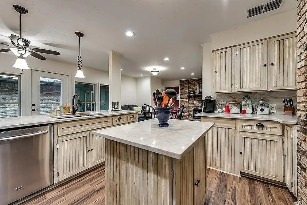 740 W FM 27 Streetman, TX 75859