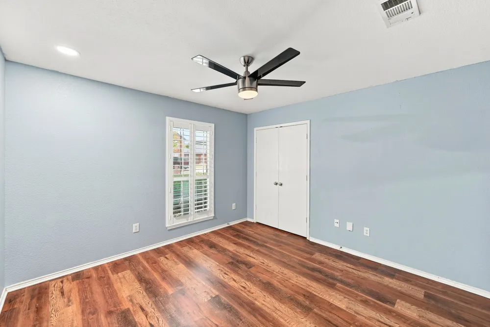 108 Oak Hollow Lane Red Oak, TX 75154