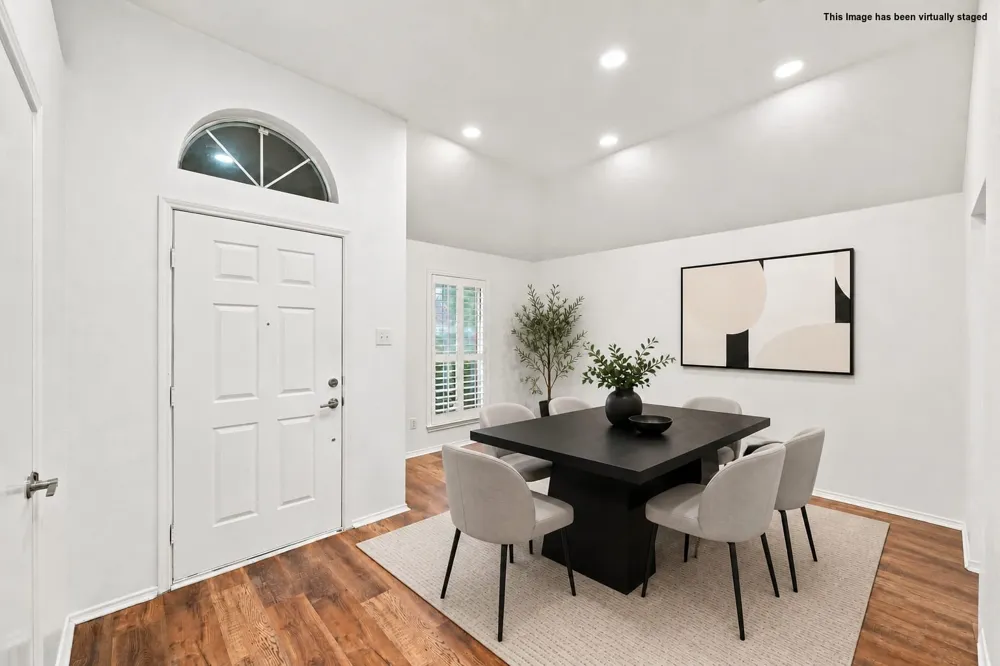 108 Oak Hollow Lane Red Oak, TX 75154