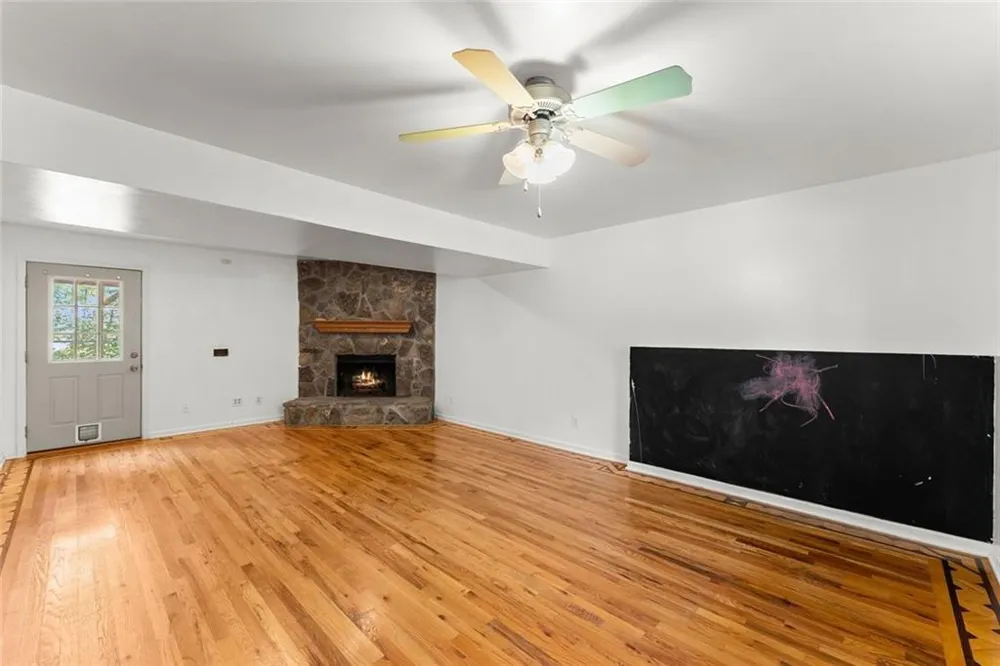 1725 Gordon Road Cumming, GA 30040