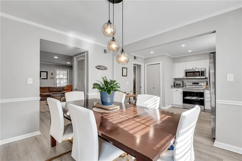 6520 Roswell Road #11 Sandy Springs, GA 30328