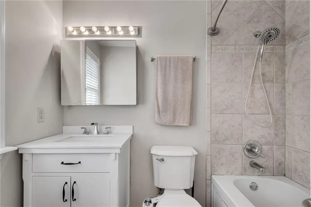 6520 Roswell Road #11 Sandy Springs, GA 30328