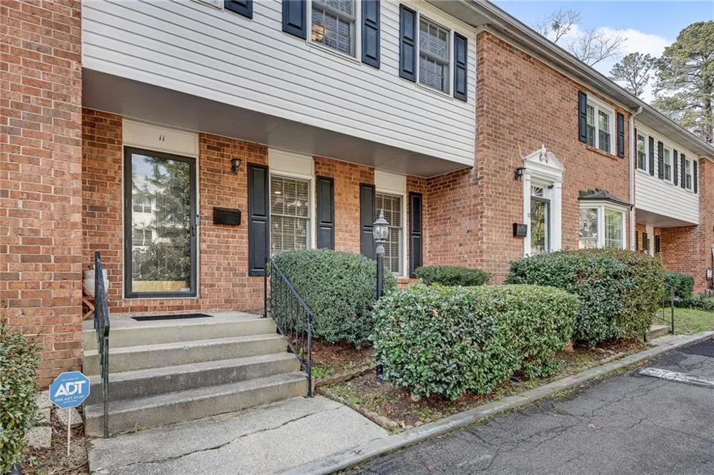 6520 Roswell Road #11 Sandy Springs, GA 30328