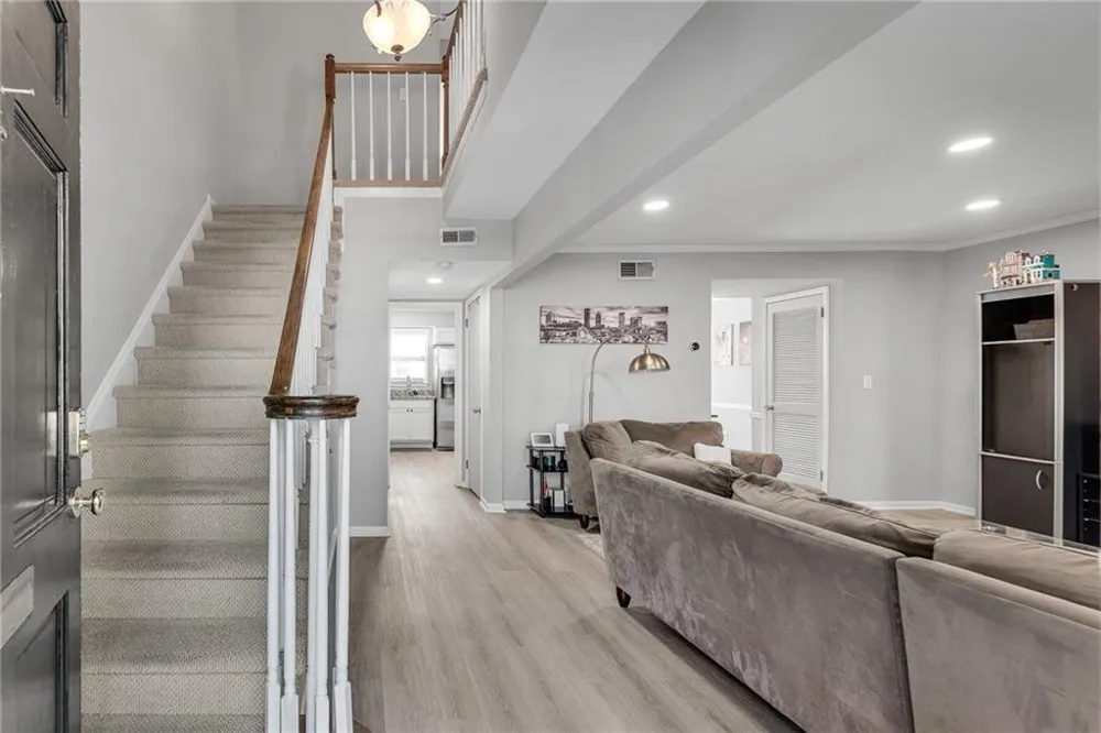 6520 Roswell Road #11 Sandy Springs, GA 30328