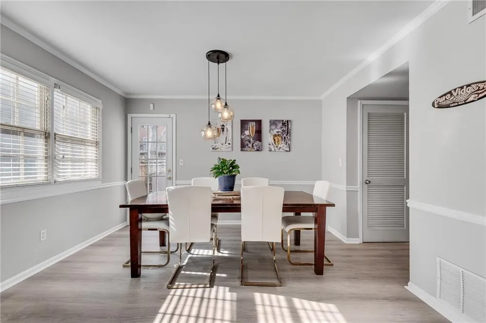 6520 Roswell Road #11 Sandy Springs, GA 30328